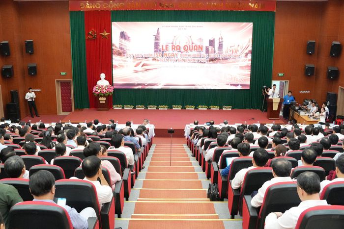 Lễ ra quân đợt cao điểm 150 ngày đêm khám sức khỏe toàn dân tại TP. Hồ Chí Minh. Ảnh: Thạc Hiếu
