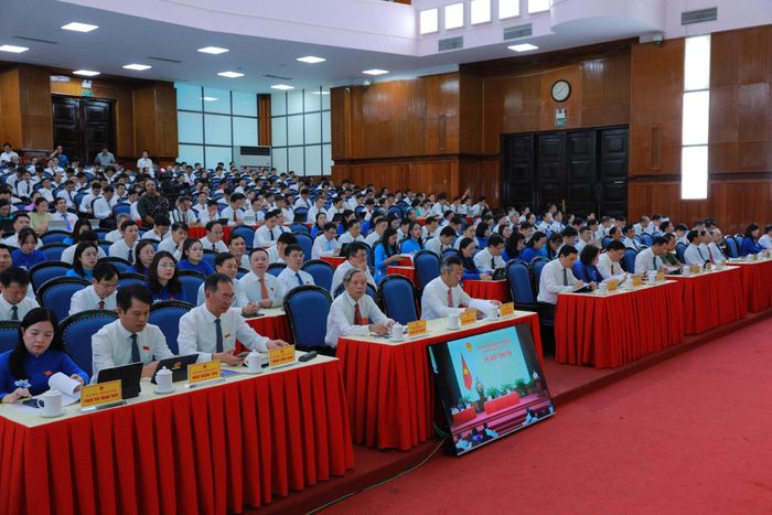 Các đại biểu tham dự kỳ họp. Ảnh: Minh Hiếu
