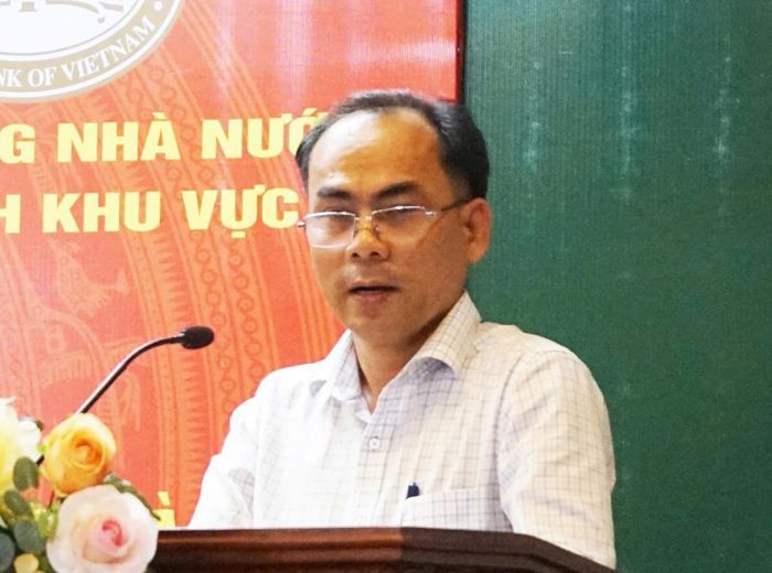 Ông Võ Tấn Lộc - Phó Chánh Thanh tra NHNN chi nhánh Khu vực 9 phát biểu đề xuất tại hội nghị