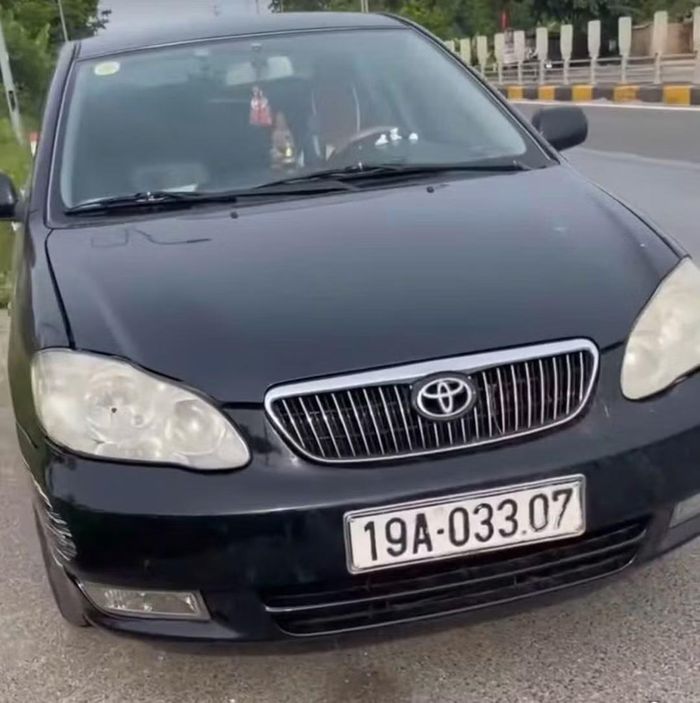 Người dân phát hiện một người đàn ông tử vong trên xe ô tô ở đường tránh Vĩnh Yên.