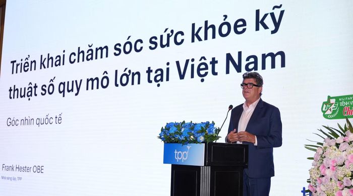 Ông Frank Hester OBE, Nhà sáng lập Công ty TPP, Vương quốc Anh, tham luận tại hội thảo.