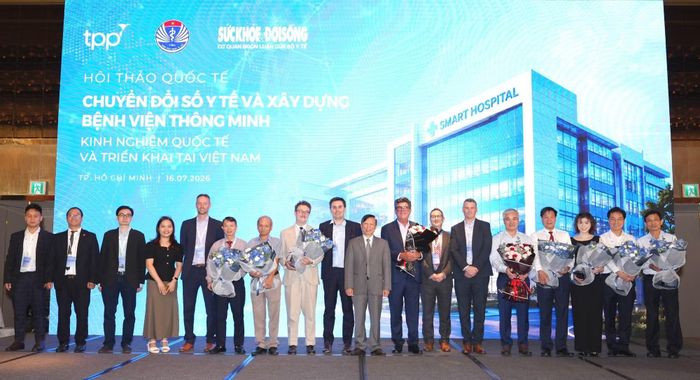 Diễn giả và khách mời tại hội thảo.