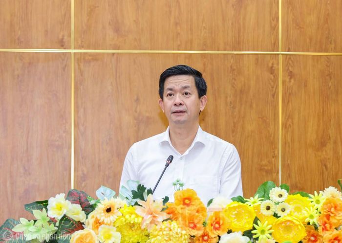 Đồng chí Lê Quang Tùng, Bí thư Thành ủy, Trưởng Tiểu ban An ninh mạng TP Cần Thơ phát biểu tại hội nghị.