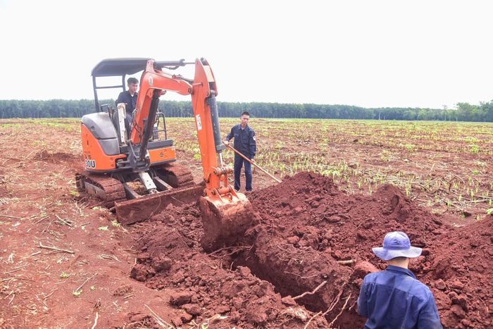 Việc tìm kiếm hài cốt của các Anh hùng liệt sĩ tiếp tục được mở rộng.