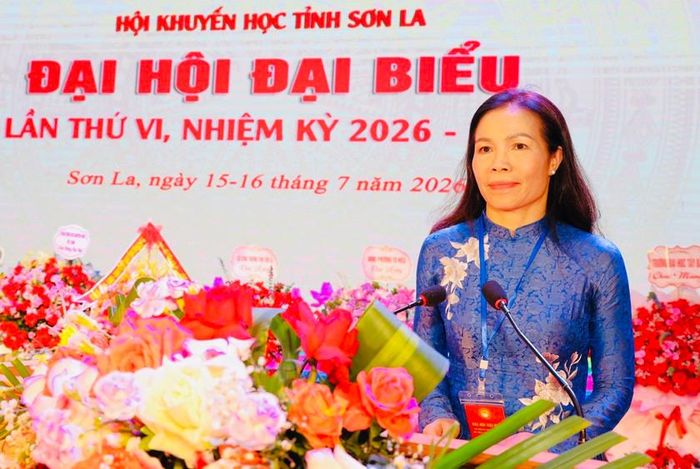 Chủ Hội Khuyến học tỉnh Sơn La Mai Thu Hương phát biểu tại đại hội.