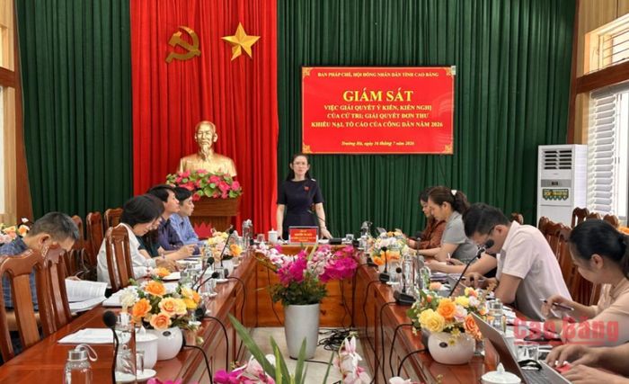 Đoàn giám sát Ban Pháp chế, HĐND tỉnh làm việc với xã Trường Hà.