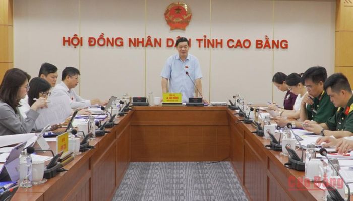 Đồng chí La Văn Hồng, Trưởng Ban Văn hóa - Xã hội, HĐND tỉnh phát biểu kết luận buổi giám sát.