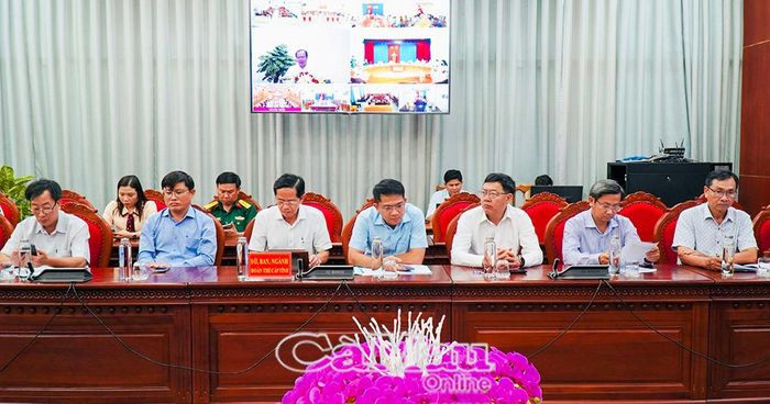Đại biểu tham dự hội nghị.