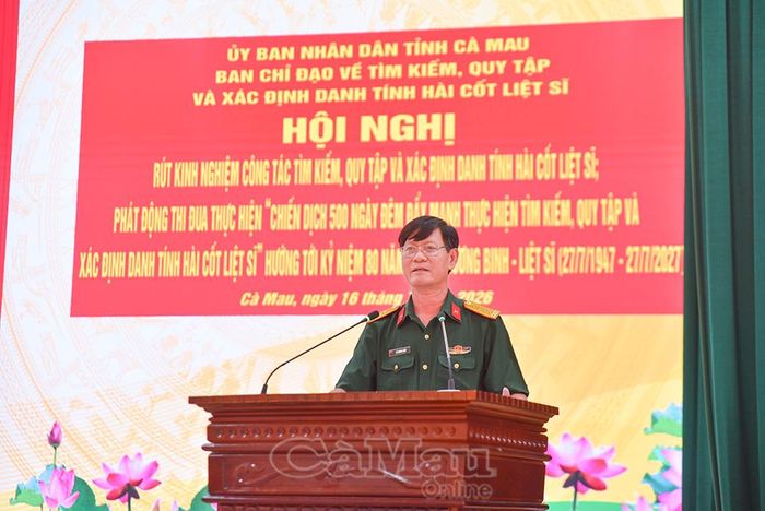 Đại tá Lê Quang Luật, Phó Chính ủy Bộ Chỉ huy Quân sự tỉnh, quán triệt Thông báo 964 của Tỉnh ủy Cà Mau và Công điện số 45 của Thủ tướng Chính phủ về việc đẩy mạnh thực hiện tìm kiếm, quy tập và xác định danh tính hài cốt liệt sĩ.