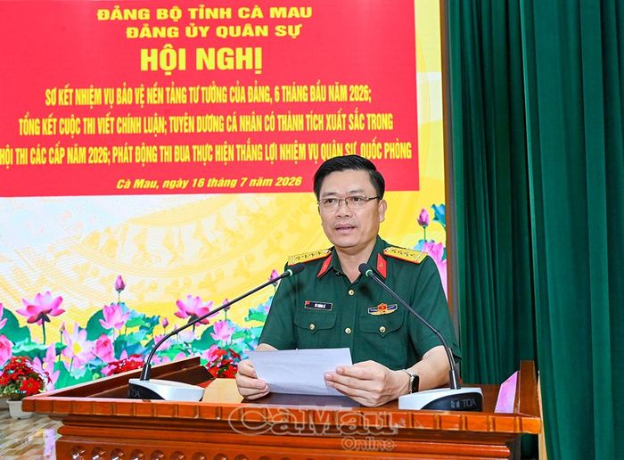 Đại tá Võ Thành Lê đánh giá công tác bảo vệ nền tảng tư tưởng của Đảng trong lực lượng vũ trang tỉnh thời gian qua được triển khai đồng bộ, từng bước đi vào chiều sâu, phát huy hiệu quả hoạt động của Ban Chỉ đạo 35 và Lực lượng 47.