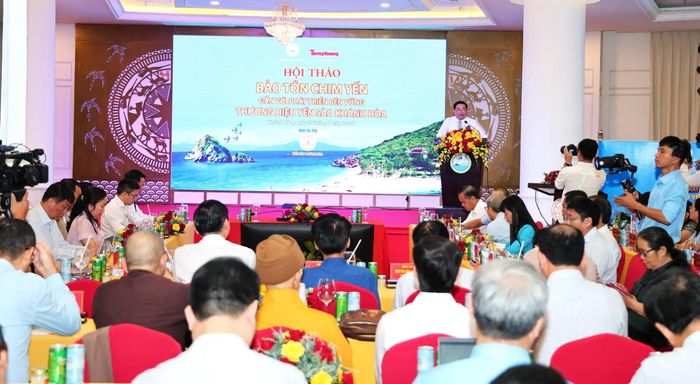 TS.Trịnh Minh Hoàng, PCT. UBND tỉnh Khánh Hòa phát biểu tại hội thảo