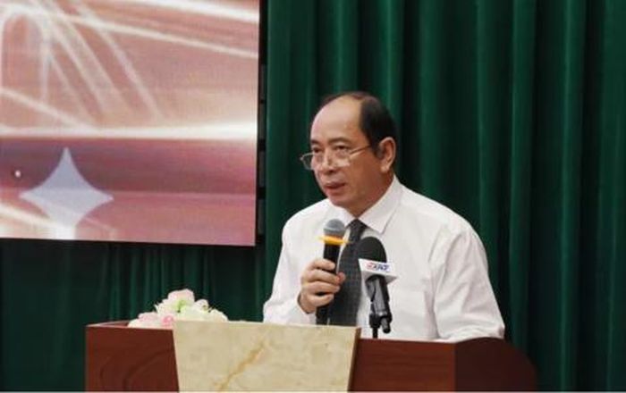 Giám đốc Sở Y tế TPHCM Tăng Chí Thượng phát biểu