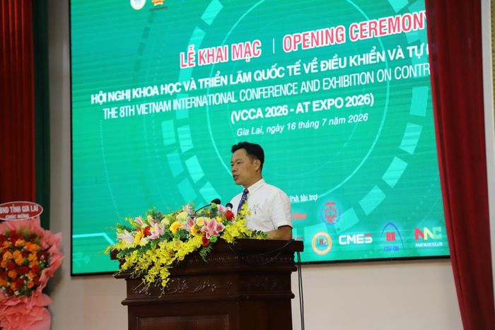 GS.TS. Lê Quân, Thứ trưởng Bộ Giáo dục và Đào tạo phát biểu tại lễ Khai mạc. Ảnh: Thanh Hòa