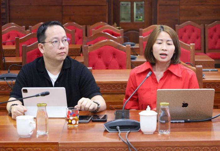  Chuyên gia trình bày ý tưởng và chuỗi hoạt động đổi mới nghệ thuật, truyền thông cho Lễ hội Cà phê Buôn Ma Thuột năm 2027. 