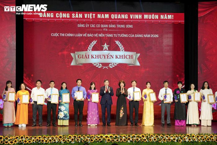 Sau gần 3 tháng triển khai, Cuộc thi đã nhận được sự hưởng ứng tích cực của các cấp ủy trực thuộc và đông đảo cán bộ, đảng viên, công chức, viên chức, người lao động trong toàn Đảng bộ, với 5.983 tác phẩm dự thi, trong đó có 5.900 tác phẩm báo và tạp chí, 83 tác phẩm thể loại phát thanh, truyền hình và video clip.