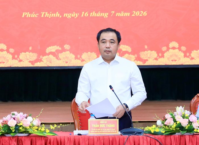 Bí thư Thành ủy Hà Nội Trần Đức Thắng phát biểu kết luận buổi làm việc. Ảnh: Quang Thái