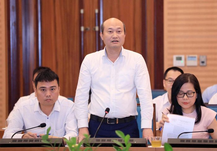 Đại diện lãnh đạo các doanh nghiệp đang triển khai nhà ở xã hội phát biểu. Ảnh: Viết Thành