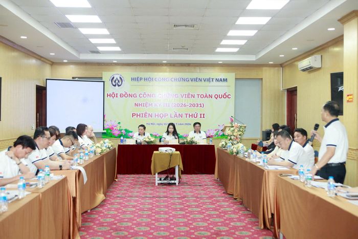 Quang cảnh phiên họp. Ảnh: Hồng Nhung