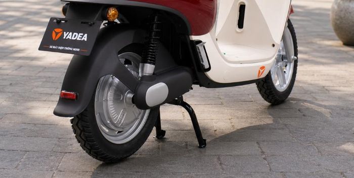 Pin lithium chạy gần 90 km, tốc độ gần 50 km/h