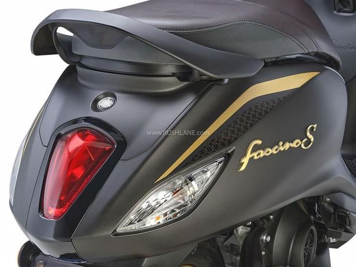 Yamaha Fascino 125 Hybrid 2026 hiện có 3 phiên bản tại thị trường Ấn Độ.