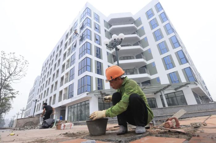 Hà Nội hiện có khoảng 24.120 căn nhà ở xã hội đang được triển khai xây dựng và đặt mục tiêu khởi công toàn bộ 114 dự án còn lại trong năm 2026.