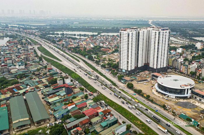 Toàn cảnh bến xe Yên Sở nằm sát tuyến Vành đai 3.
