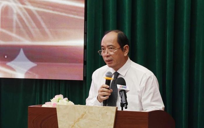 Ông Tăng Chí Thượng - Giám đốc Sở Y tế TPHCM phát biểu tại buổi lễ.