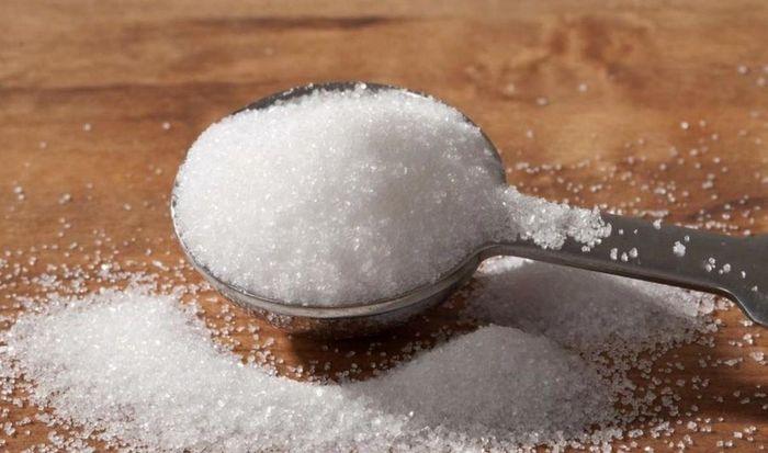 Ăn một lượng đường nhỏ có thể giúp giảm nấc.
