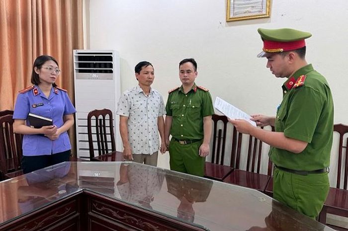 Cơ quan CSĐT khởi tố các bị can trong vụ án. Ảnh: Công an tỉnh Ninh Bình.