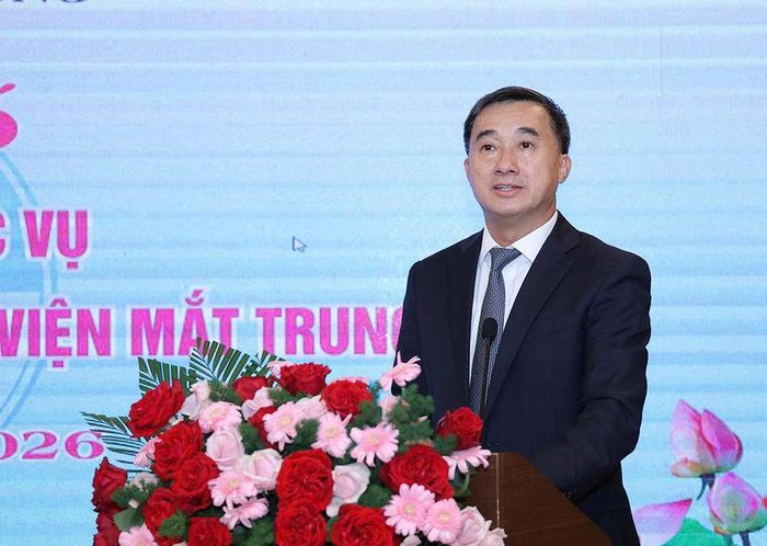 GS.TS Trần Văn Thuấn - Thứ trưởng Bộ Y tế, Chủ tịch Hội đồng y khoa Quốc gia phát biểu chỉ đạo.