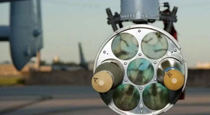 Hệ thống này biến rocket thông thường thành vũ khí dẫn đường chính xác bằng cách bổ sung đầu dò laser bán chủ động, cánh lái điều khiển và ngòi nổ hiện đại.