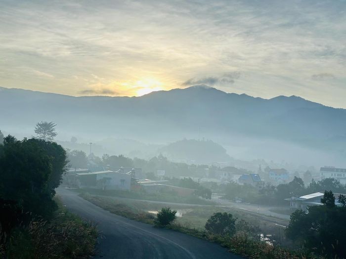 Bình minh ở đại ngàn Đam Rông.