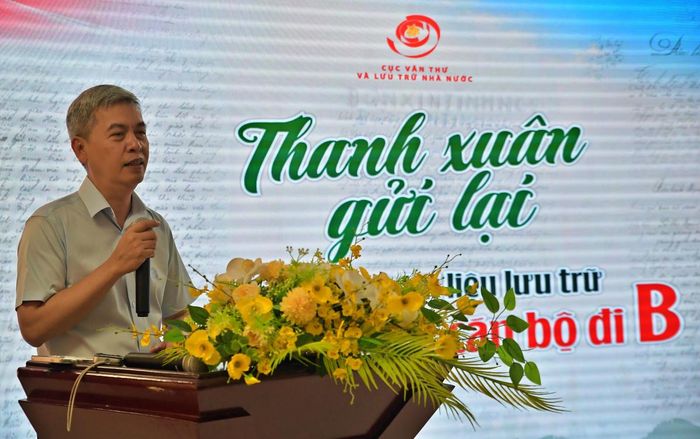 Phát biểu tại lễ khai mạc, Cục trưởng Cục Văn thư và Lưu trữ nhà nước Đặng Thanh Tùng nhấn mạnh: Những kỷ vật này không chỉ là chứng tích lịch sử mà còn là nguồn cảm hứng cho thế hệ hiện tại và tương lai, nhắc nhở mọi người về tinh thần quật cường và khát vọng hòa bình của dân tộc. Trưng bày cũng là dịp để thể hiện lòng biết ơn và trách nhiệm trong việc gìn giữ di sản văn hóa và lịch sử của dân tộc.