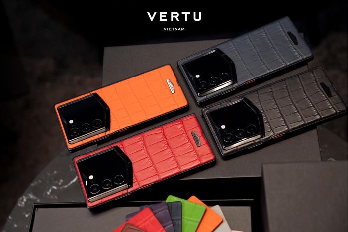Vertu Alphafold kết hợp thiết kế đặc trưng của Vertu với hệ thống bảo mật đa tầng.