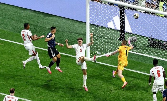  Messi kiến tạo cho Lautaro ghi bàn ấn định tỷ số 2-1 cho Argentina trước tuyển Anh tại bán kết World Cup 2026. 