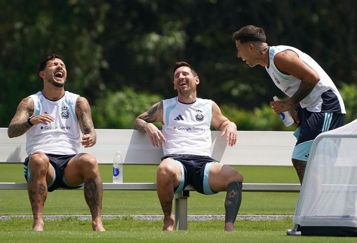 Lionel Messi cùng các đồng đội tại buổi tập trước thềm trận chung kết World Cup 2026 với Tây Ban Nha. Ảnh: Enviado especial.