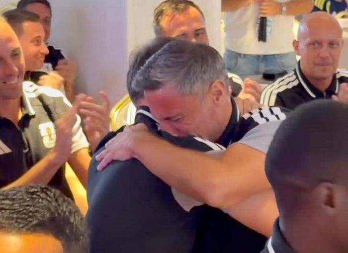 Trọng tài Vincic bật khóc khi được giao nhiệm vụ ở trận quan trọng nhất World Cup 2026. Ảnh: Video FIFA.