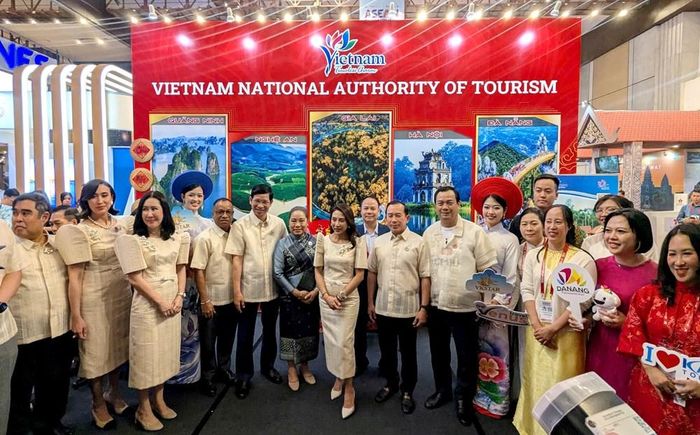 Gian hàng du lịch Việt Nam tại TRAVEX 2026. Ảnh: TỐ LINH