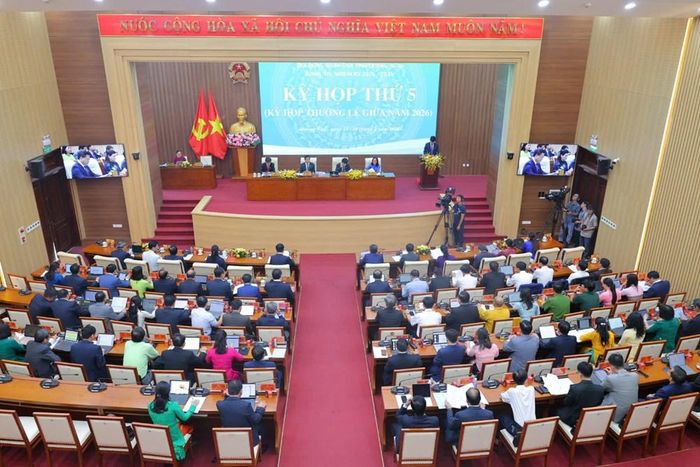 Quang cảnh kỳ họp