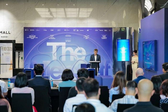Ông Jonathan Wallace Baker, Trưởng Đại diện UNESCO tại Việt Nam chia sẻ về ý nghĩa triển lãm