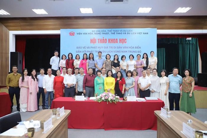 Các đại biểu tham dự Hội thảo
