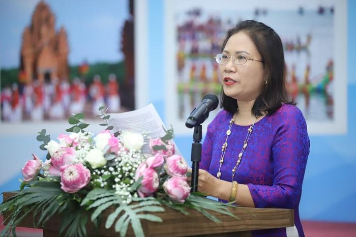 PGS.TS Phạm Lan Oanh, Phó Viện trưởng VICAST phát biểu tại hội thảo