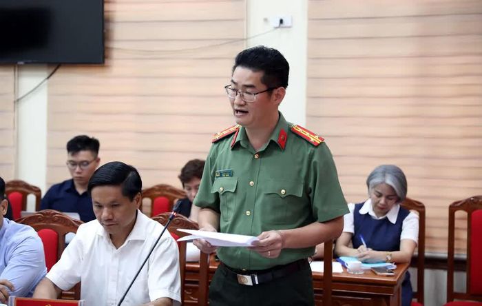 Chiều 9/7/2026, đại diện lãnh đạo Công an tỉnh Tuyên Quang thông tin với báo chí tại cuộc họp báo liên quan đến Kỳ thi tốt nghiệp THPT năm 2026 trên địa bàn tỉnh Tuyên Quang. Ảnh: Quang Cường – TTXVN