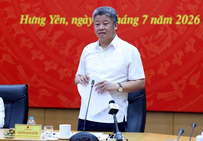 Chủ tịch UBND tỉnh Hưng Yên Nguyễn Mạnh Quyền phát biểu - Ảnh: VGP/Nguyễn Đức