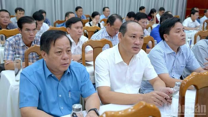 Bí thư cấp xã/phường tại Cà Mau được yêu cầu tăng cường công tác tiếp dân ít nhất mỗi tuần một lần.