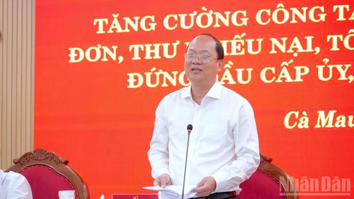 Đồng chí Nguyễn Hồ Hải, Ủy viên Trung ương Đảng, Bí thư Tỉnh ủy Cà Mau phái biểu chỉ đạo tại hội nghị.