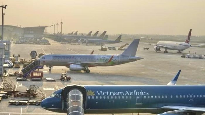 Theo số liệu của IATA, tuyến Hà Nội-Thành phố Hồ Chí Minh của Việt Nam đứng thứ tư các đường bay nội địa nhộn nhịp nhất thế giới.