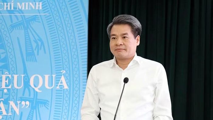 Đồng chí Nguyễn Quang Đức, Ủy viên Trung ương Đảng, Phó Trưởng Ban Tuyên giáo và Dân vận Trung ương phát biểu kết luận tọa đàm.