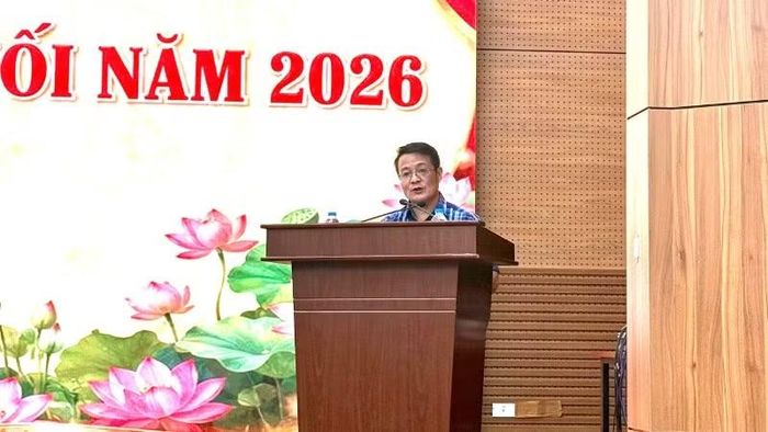 Phó Cục trưởng Việc làm Nguyễn Khánh Long báo cáo tại Hội nghị.