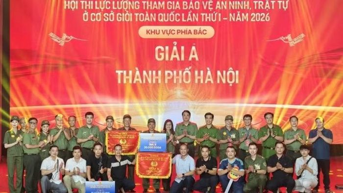 Đội Hà Nội xuất sắc giành giải A Hội thi Lực lượng tham gia bảo vệ an ninh, trật tự ở cơ sở giỏi toàn quốc, khu vực phía bắc. (Ảnh: Công an thành phố Hà Nội)